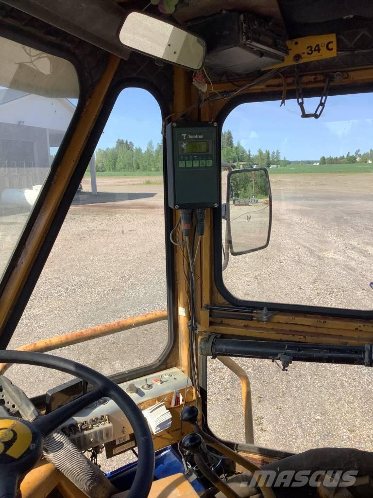 CAT 966 C Kolesni nakladalci