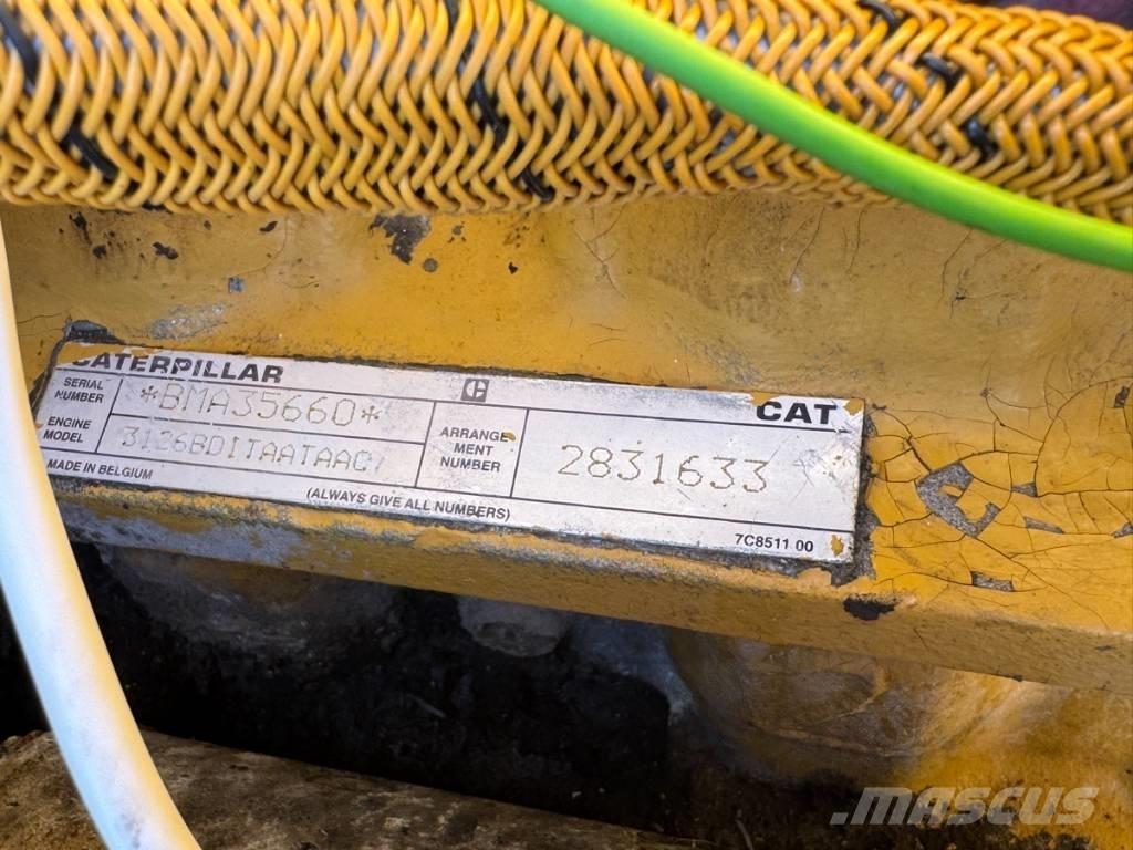 CAT 938 G Kolesni nakladalci