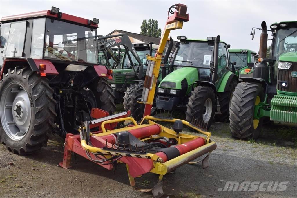 Welger 1500 E Stroji za zavijanje