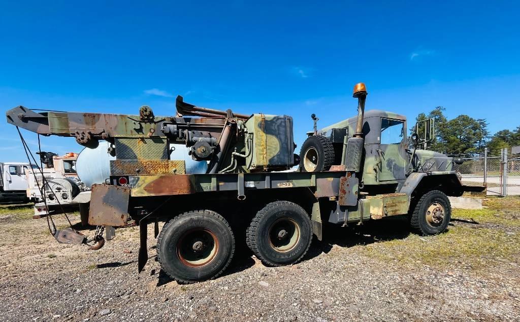 AM General M936 Vlečna vozila za tovornjake