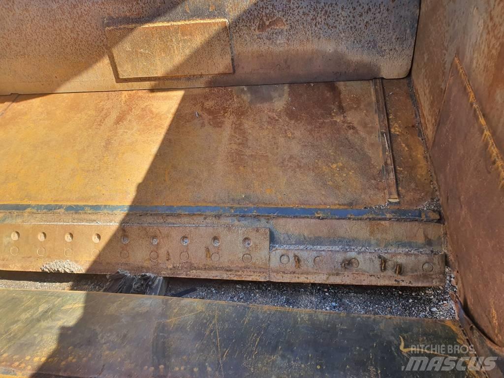 CAT 627 F Strgalci