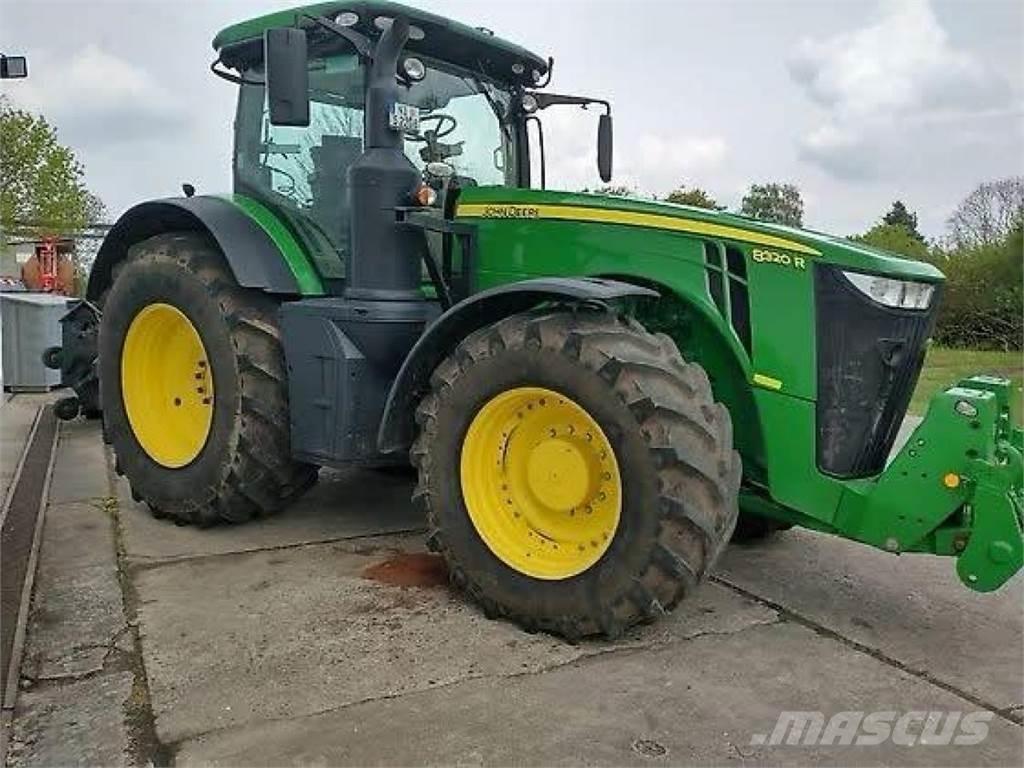 John Deere 8320R Traktorji