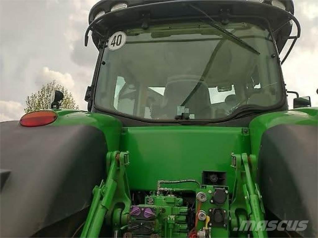 John Deere 8320R Traktorji