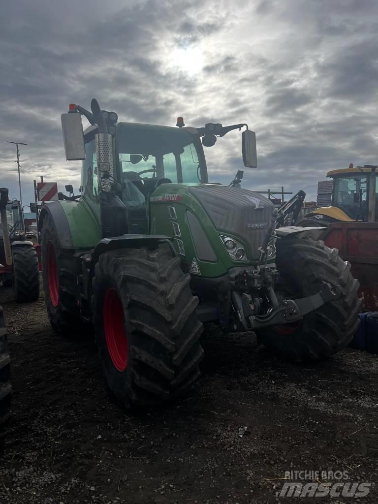 Fendt 724 Traktorji