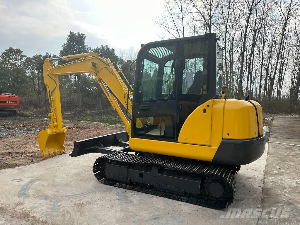 Komatsu PC56-7 Bagri goseničarji