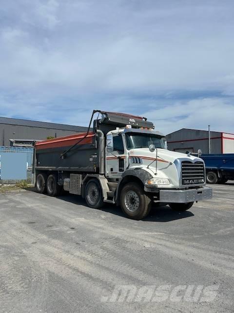 Mack GU813 Kiper tovornjaki