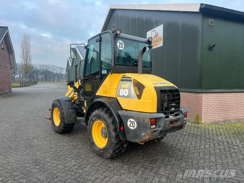 Komatsu WA 80-5 Kolesni nakladalci