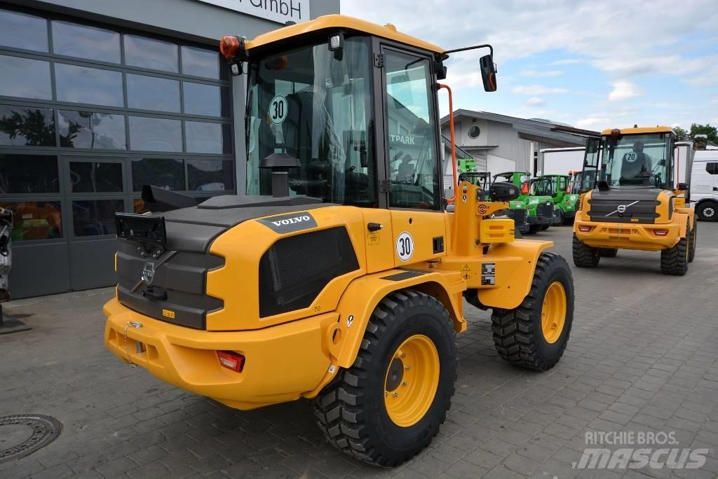 Volvo L 35 HS Kolesni nakladalci
