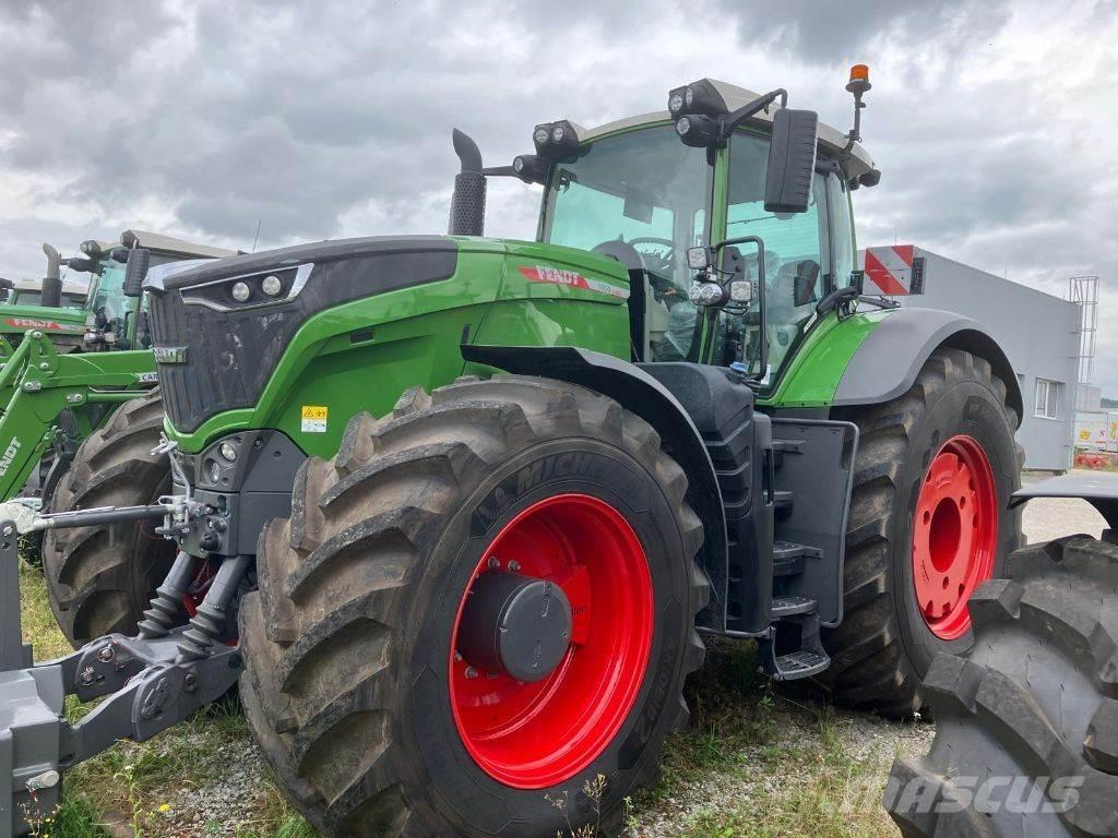 Fendt 1050 Traktorji