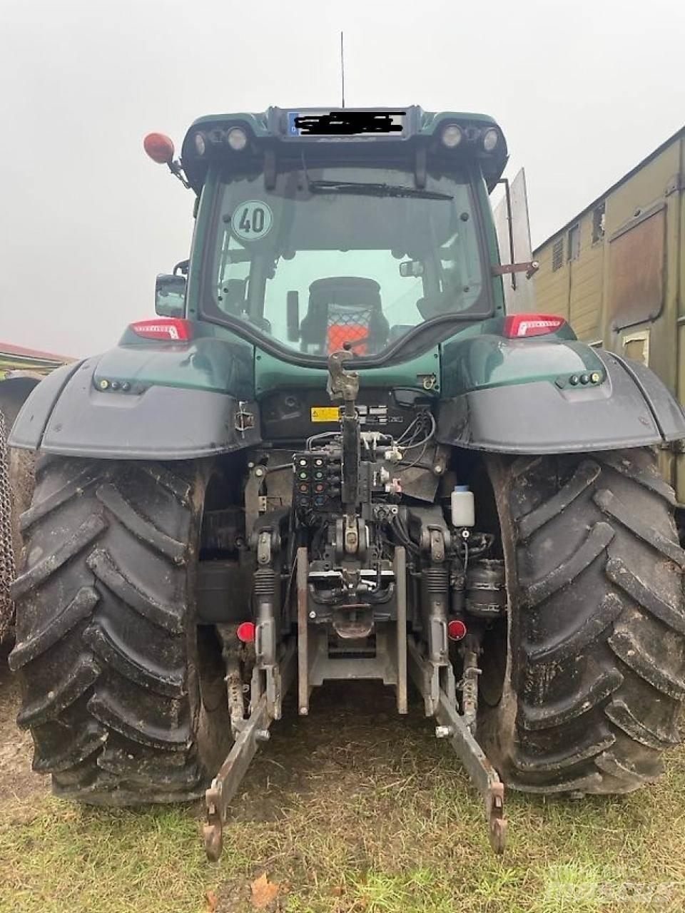 Valtra T 174 E Traktorji