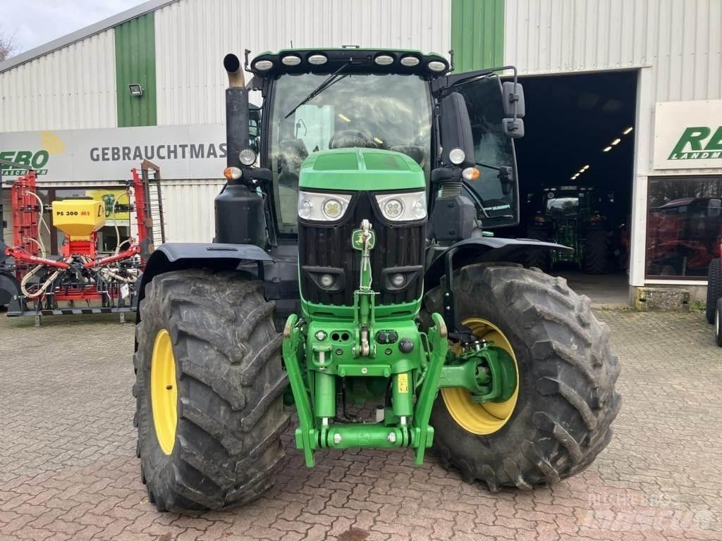 John Deere 6250R Traktorji