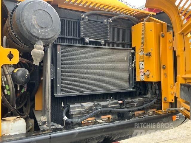JCB JS 175 W Bagri na kolesih