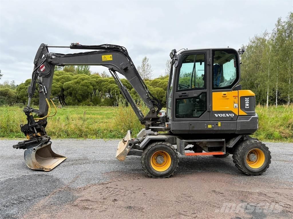 Volvo EW60 E Bagri na kolesih