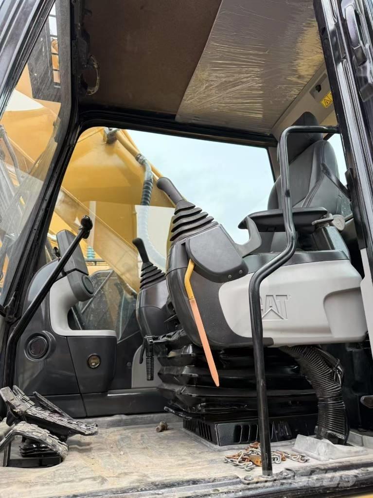 CAT 330 D L Bagri goseničarji