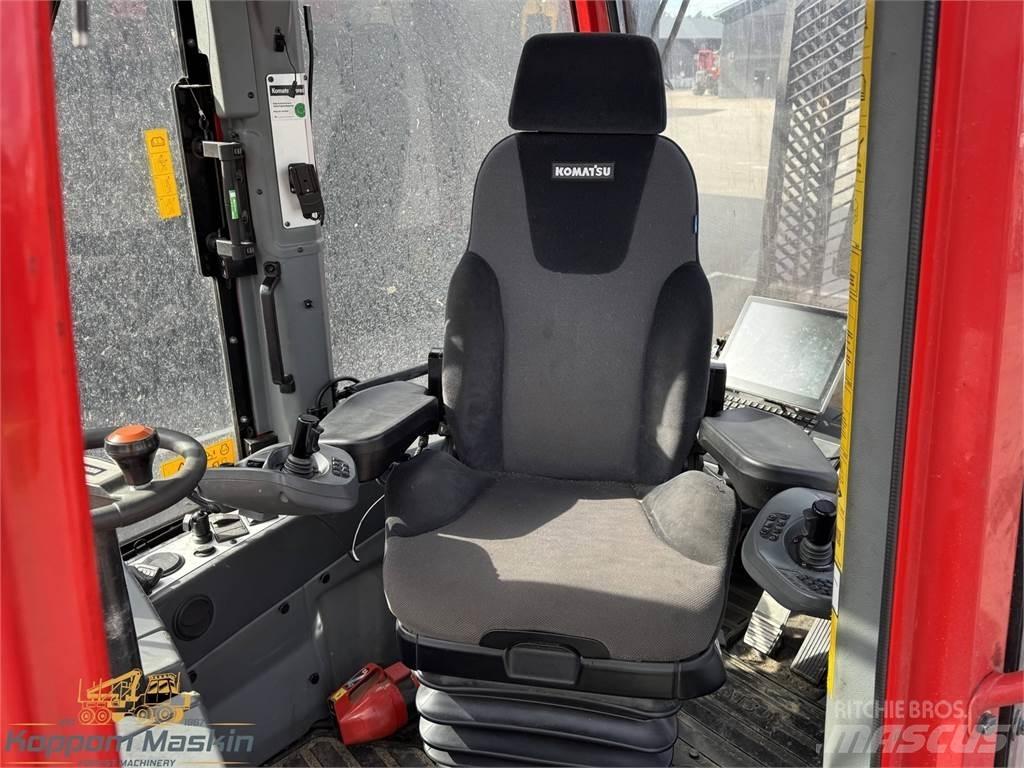 Komatsu 895 Forwarderji