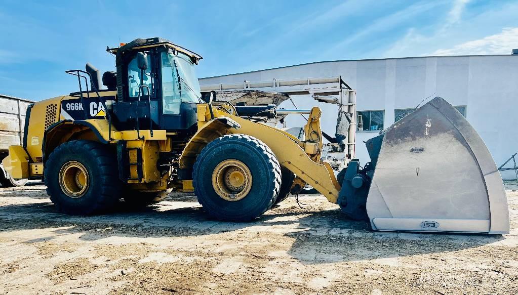 CAT 966K Kolesni nakladalci