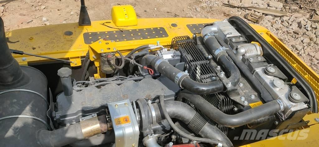 Komatsu pc200-8 Bagri goseničarji