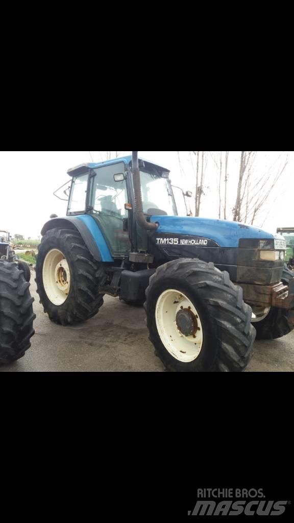 New Holland TM 135 Traktorji