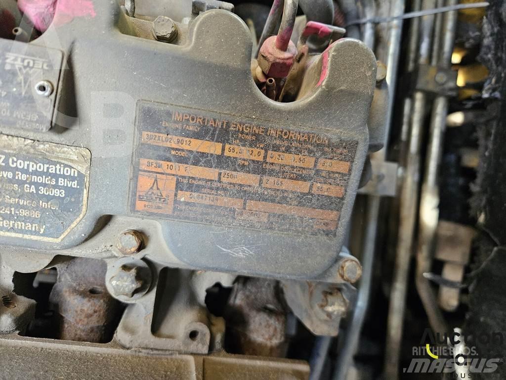 Gehl 4835 SXT Skid steer mini nakladalci