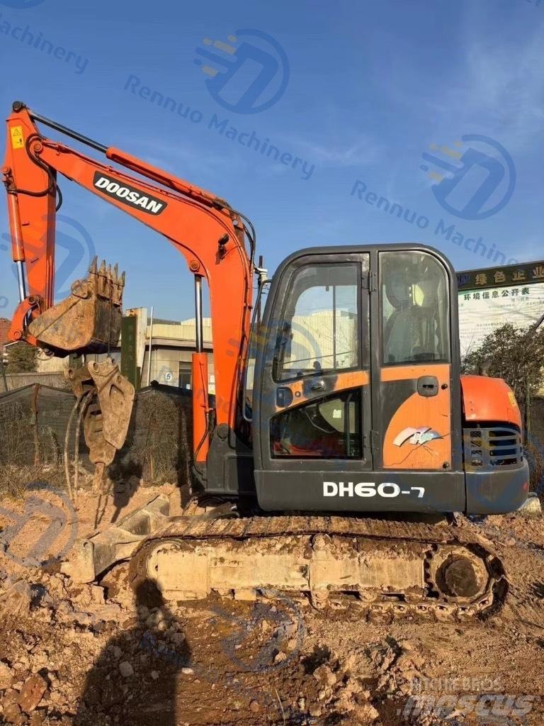 Doosan DH 60 Bagri goseničarji