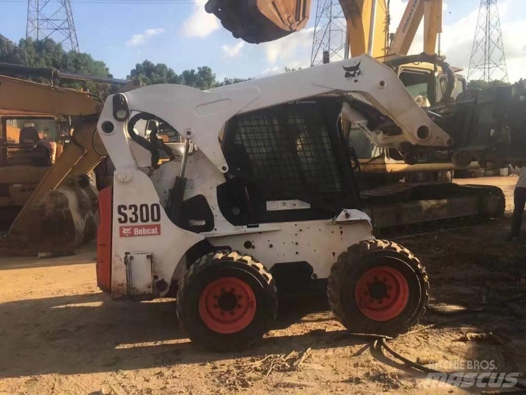 Bobcat S 300 Skid steer mini nakladalci