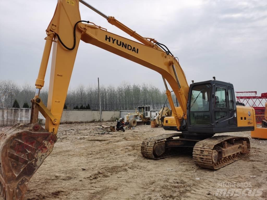 Hyundai R225LC-7 Bagri goseničarji