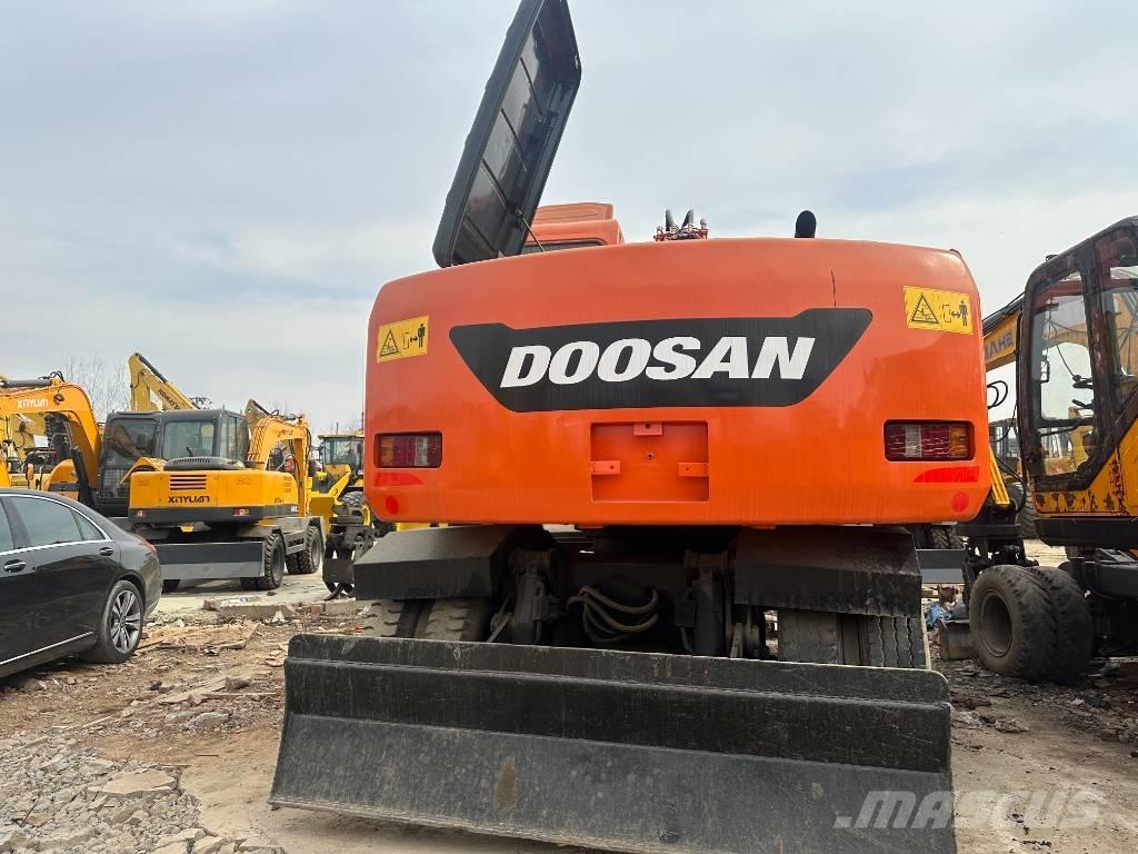 Doosan DX 150W -9 Bagri na kolesih