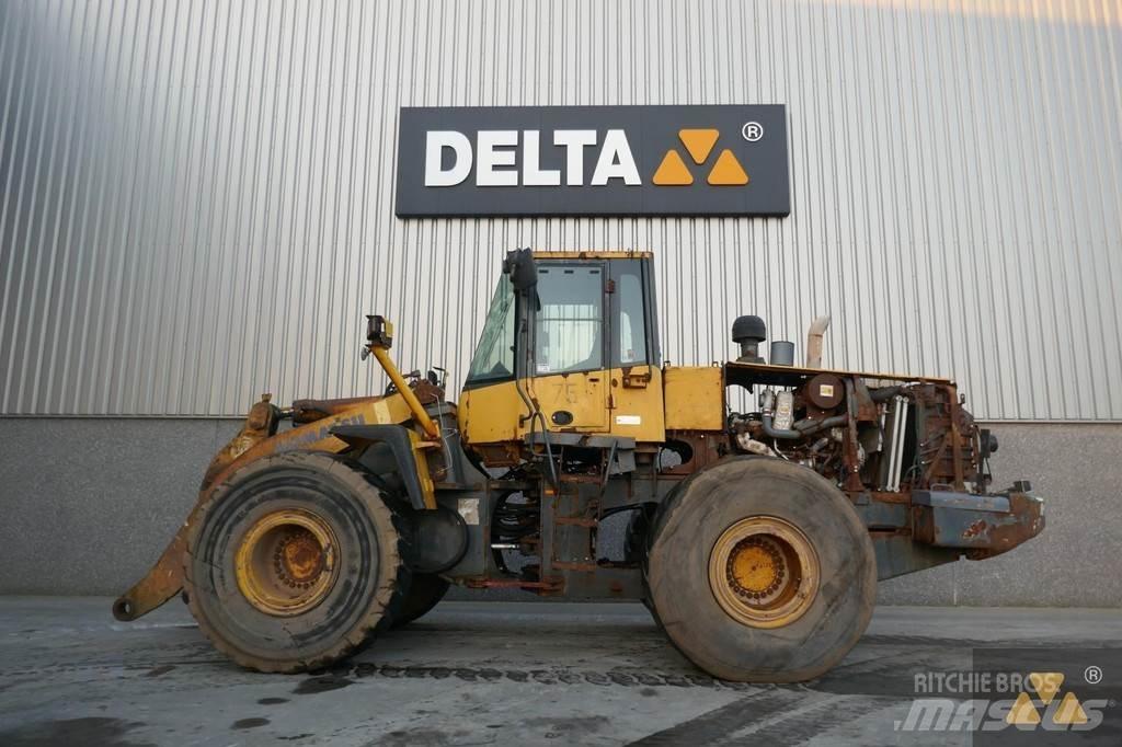 Komatsu WA470-6 Kolesni nakladalci