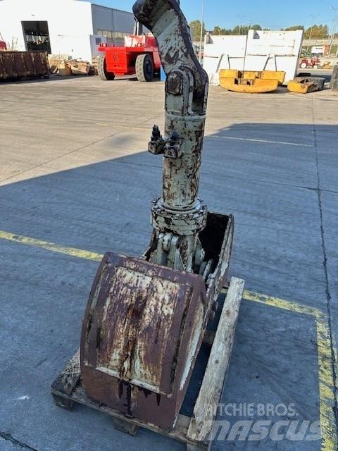Atlas 580 kg Grabeži