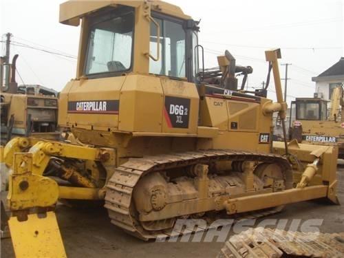 CAT D 6 G Buldožerji goseničarji