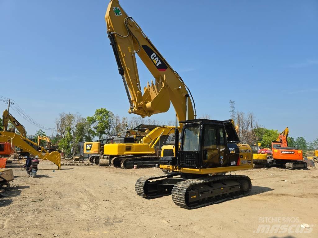 CAT 320D2 Bagri goseničarji