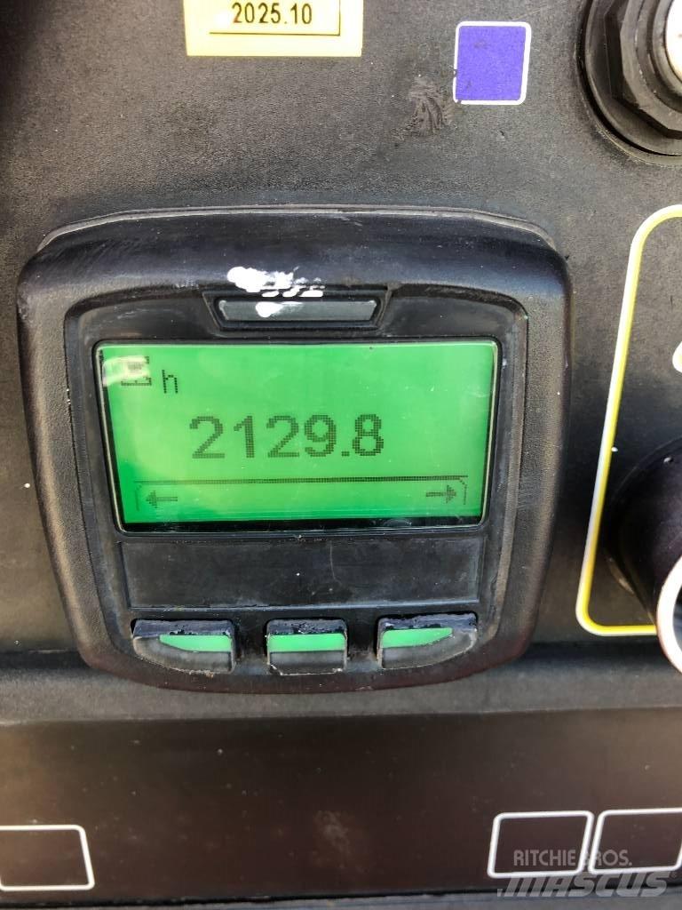 JLG 450 AJ Zglobne dvižne ploščadi