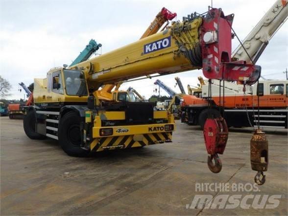 Kato KR65H Avtodvigala