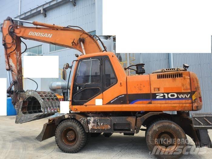 Daewoo Solar 210 W V Bagri na kolesih