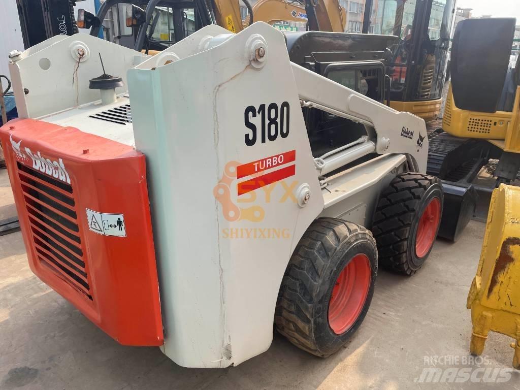 Bobcat S180 Skid steer mini nakladalci