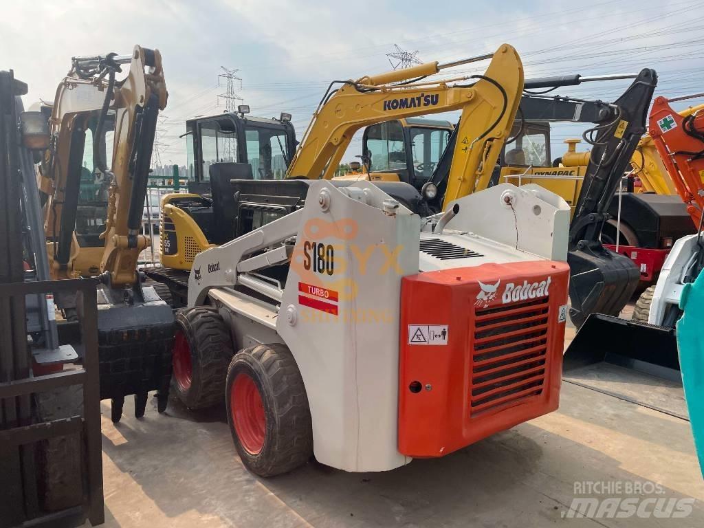 Bobcat S180 Skid steer mini nakladalci