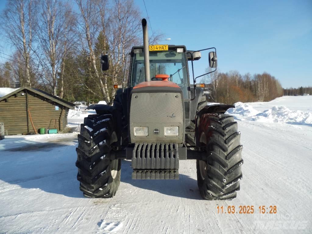 Valtra Valmet 8400 Traktorji