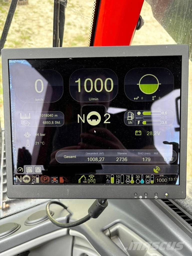 Komatsu 931xc Harvesterji