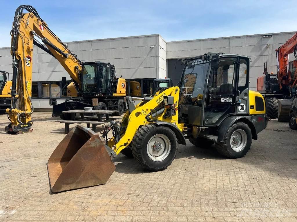 Wacker Neuson WL34 Kolesni nakladalci