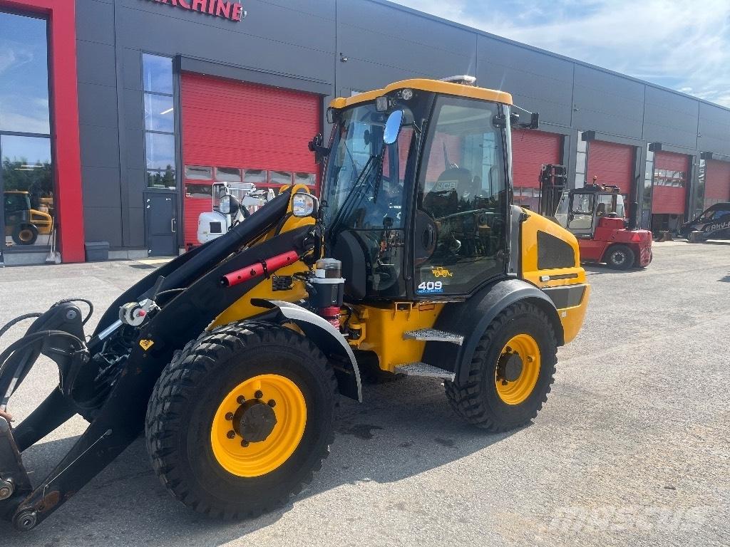 JCB 409 / Myyty, Sold Kolesni nakladalci