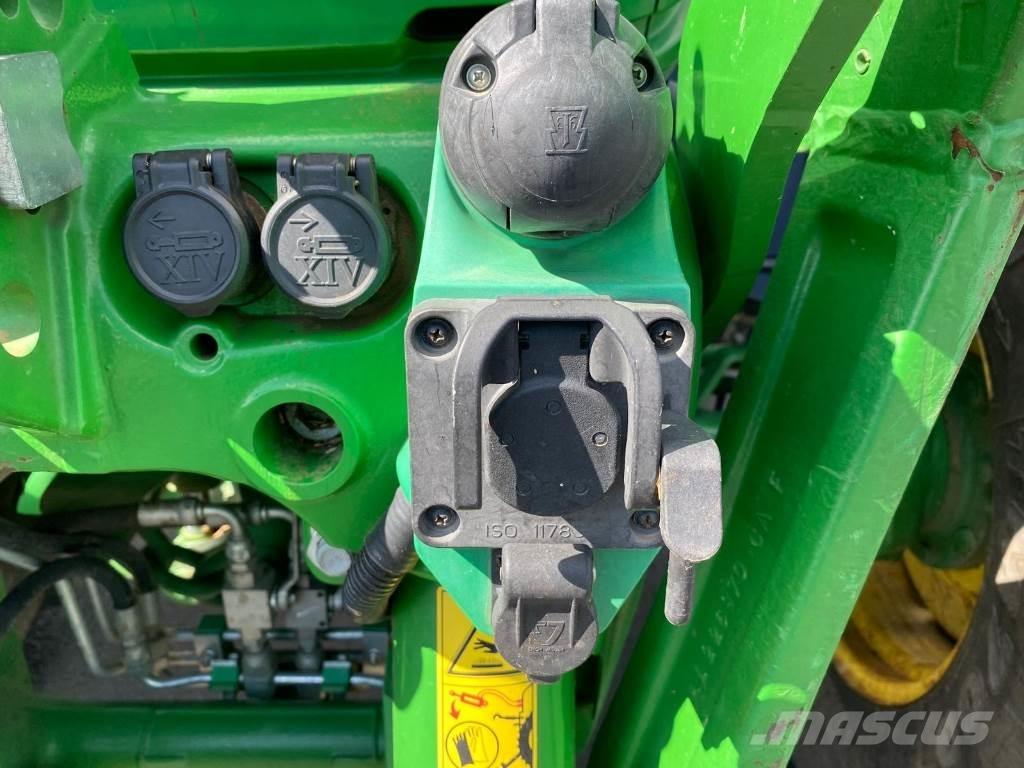 John Deere 6130 R Traktorji