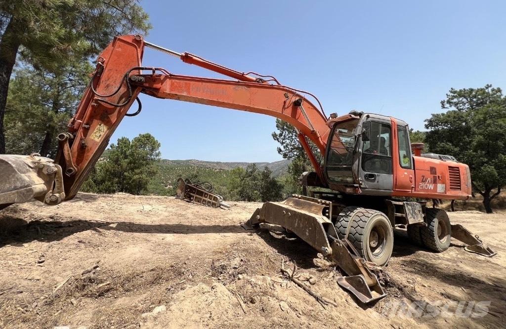 Hitachi ZX 210 W Bagri na kolesih