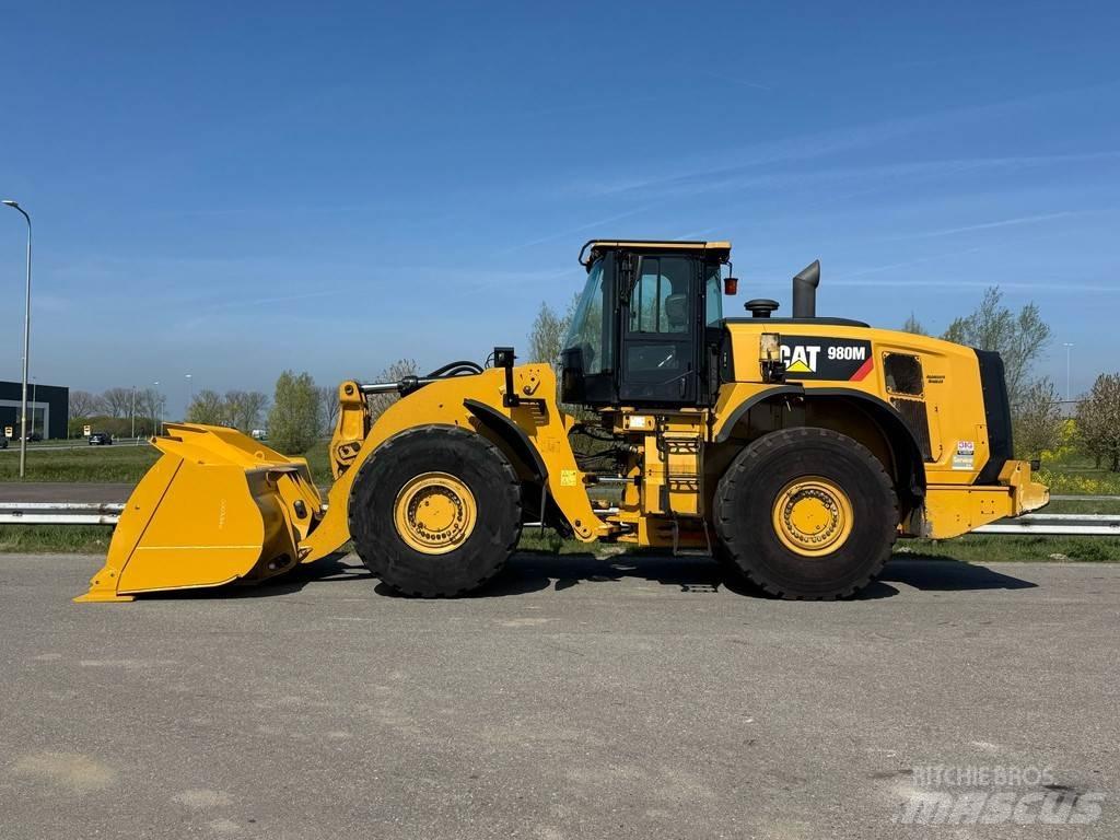 CAT 980M Kolesni nakladalci
