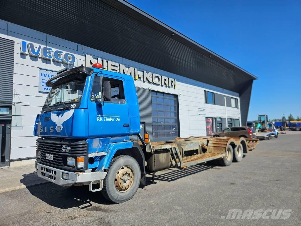 Sisu SM 320 Tovornjaki za prevoz gozdnih strojev