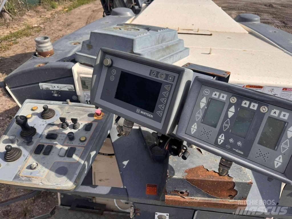Wirtgen W250 Freze za asfalt