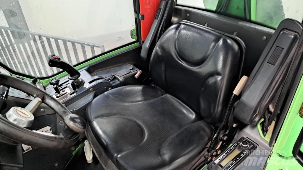 Avant 750 Skid steer mini nakladalci