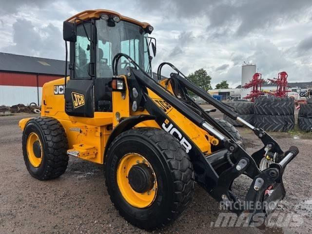 JCB 416 HT Kolesni nakladalci