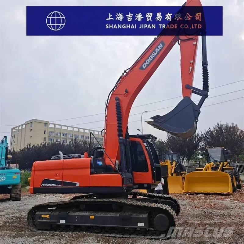 Doosan DX 225 Bagri goseničarji