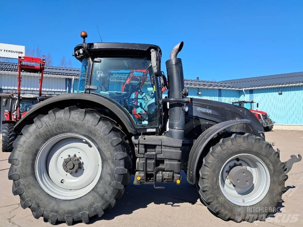 Valtra S 374 Traktorji