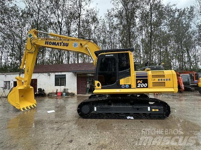 Komatsu pc200-8 Bagri goseničarji